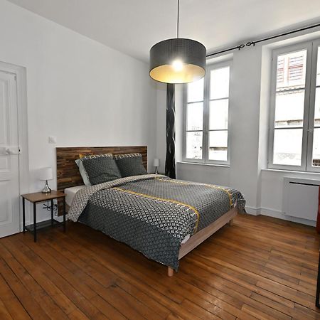 3 Appartements Premium Au Pied De La Cathedrale - Hypercentre Sens Esterno foto